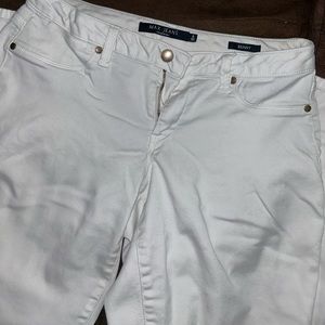 White skinny jeans